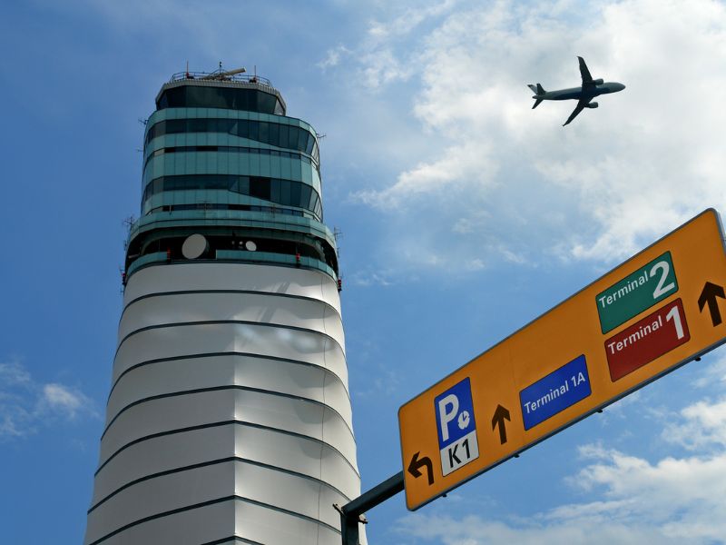 Günstig Parken am Flughafen Wien - so geht es