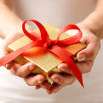 Die besten Valentinstags-Geschenkideen für deine Freundin