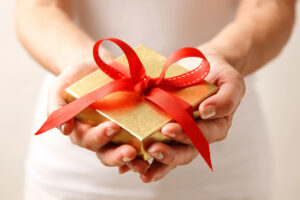 Die besten Valentinstags-Geschenkideen für deine Freundin
