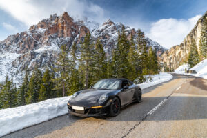 Sicher über den Pass: So bereiten Sie Ihr Auto auf Alpenfahrten vor
