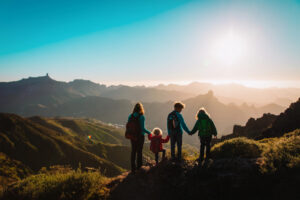 Familienurlaub in Tirol – warum die Bergwelt Familien so anzieht